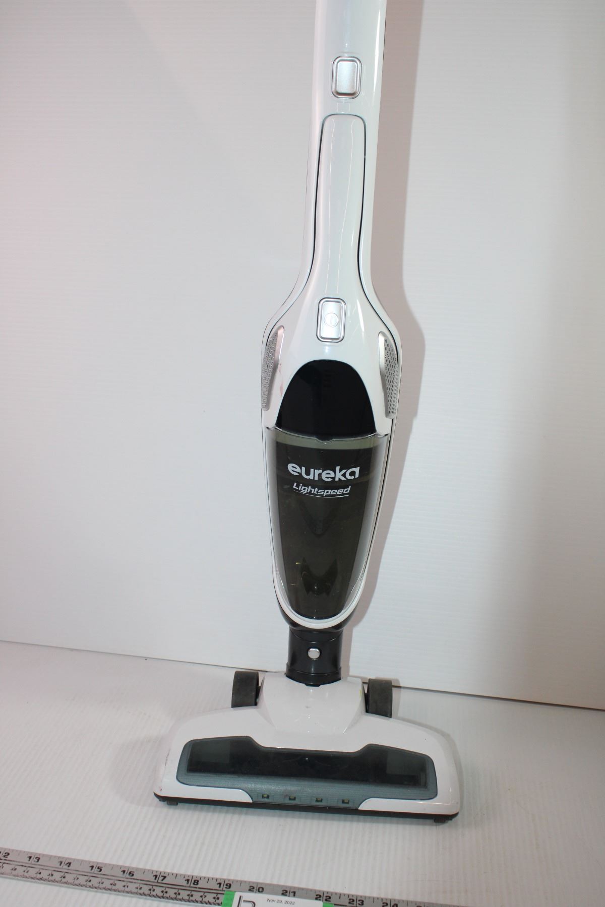 *Eureka Lightspeed Vacuum (Warehouse Return)