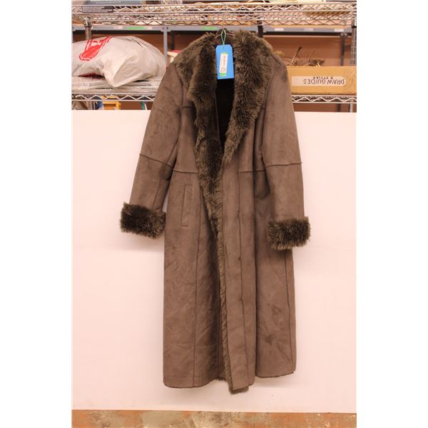 *Faux Fur Lined Suede Jacket( looks Small)