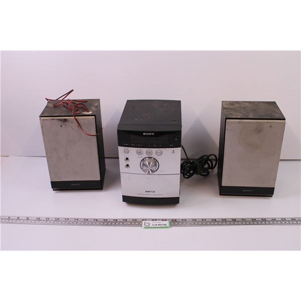 Sony CD/MP3 Player w/ Speakers (Powers on)