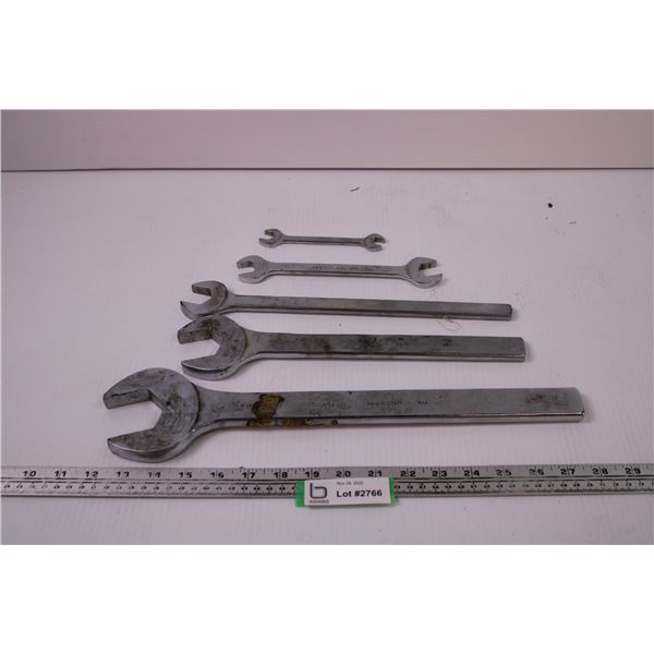 (5) MAC Wrenches