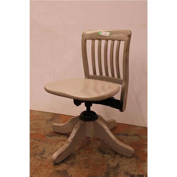 *Grain Elevator Chair