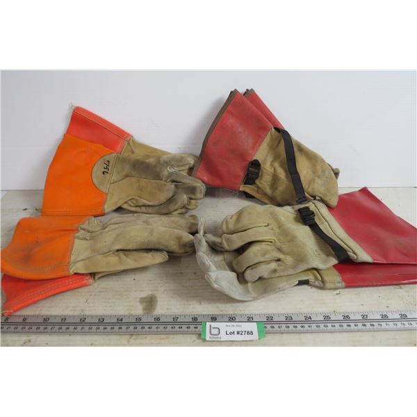 (4) Pairs of Gloves