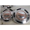 Image 2 : (4) GMC Hub Caps