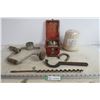Image 1 : Murphy Time Switch - Vintage Drill with Bit - Roll of String - Metal for Tap Shoes Size 6-8