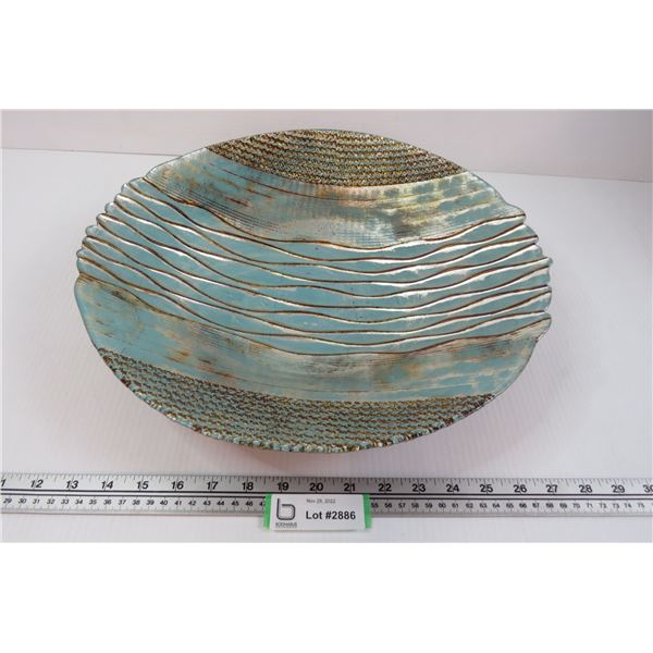 Decorative Plates (has glue on bottom)