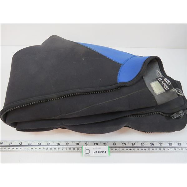 Bare Large 7mm Wet Suit