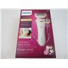 Image 3 : Phillips Womans Wet / Dry Rechargable Shaver (new)