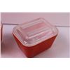 Image 2 : (2) Pyrex Refrigerator Dishes w/ Lids (Some Chips on 1 Lid)