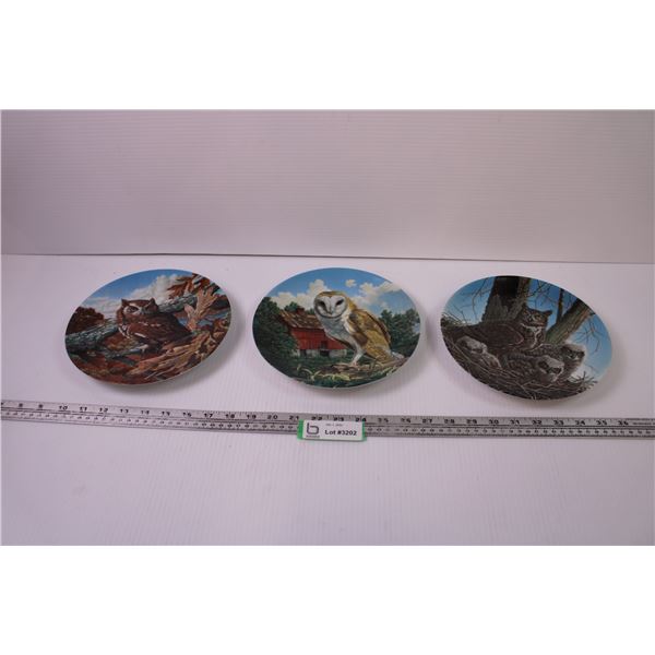 (3) Decorative Owl Plates