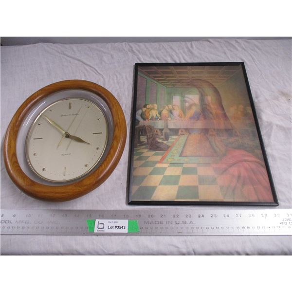 Gordon & Soskin battery powered clock + 3D picture