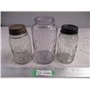Image 1 : (3) Vintage mason jars