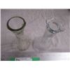 Image 2 : (2) Small clear glass vases