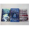 Image 2 : (7) Books - Vince Flynn, Brad Thor, Richard Russo, etc