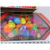 Image 2 : Christmas Light Bulbs - Organizer Sewing Kit - Box of Plastic Eggs - Glasses Case