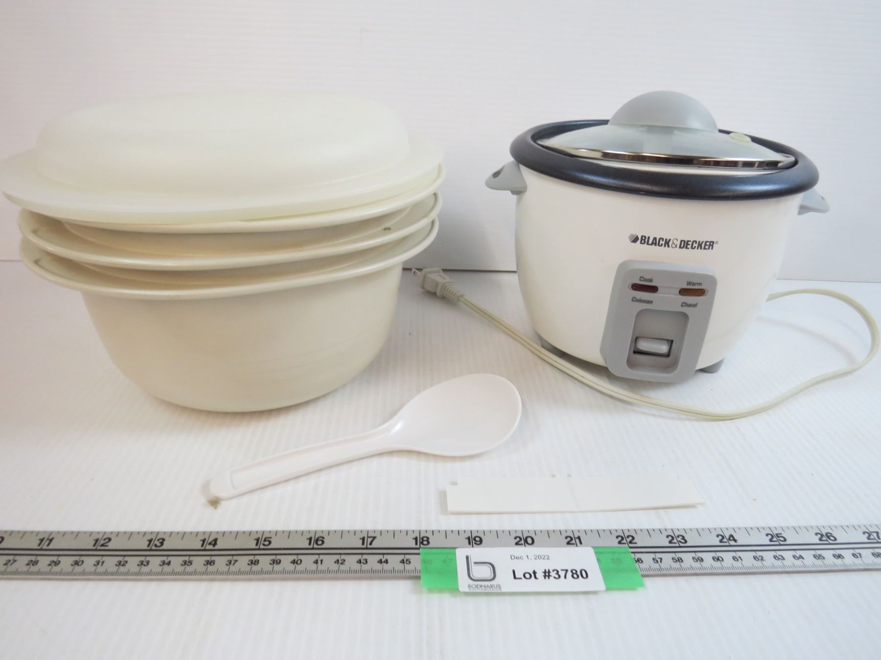 Electric Ricer Cooker (powers up) & Microwave Rice Cooker
