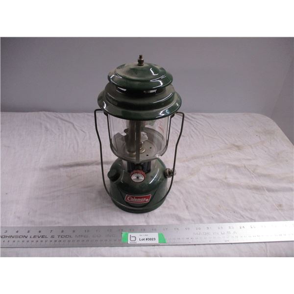 Coleman 220H Lantern 1974 Stamped