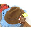 Image 2 : *Cabela's hat, tarp, blanket, misc