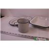 Image 2 : (4) Pieces of Enamelware