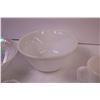 Image 3 : (2) Serving Bowls + Cream & Sugar + Fire King Cup