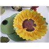 Image 2 : Sunflower Bowl - Shower Curtain Rings - 1 Canister - Metal Rack - Assorted Decor Items