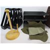 Image 2 : Wicker Basket (handle is broken) - Placemats - Paper Towel Holder - Office Items