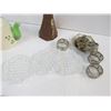 Image 3 : Napkin Ring with Dish - Small Teapot - Statue - Small Glass Dishes