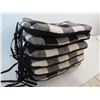 Image 3 : (6) Cushions with Chair Ties