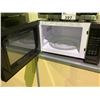 Image 2 : *TESTED WORKING* INSIGNIA MICROWAVE