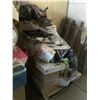 Image 2 : PALLET OF STORAGE LOCKER GOODS, DECOR ITEMS, CRAFT SUPPLIES, AND MORE