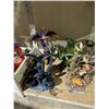 Image 2 : ASSORTED DRAGON AND MEDIEVAL THEMED ITEMS