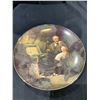 Image 2 : 5 DECORATIVE PLATES: HAWAII, NORMAN ROCKWELL, & MORE