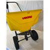 Image 2 : Vigoro Grass Seeder