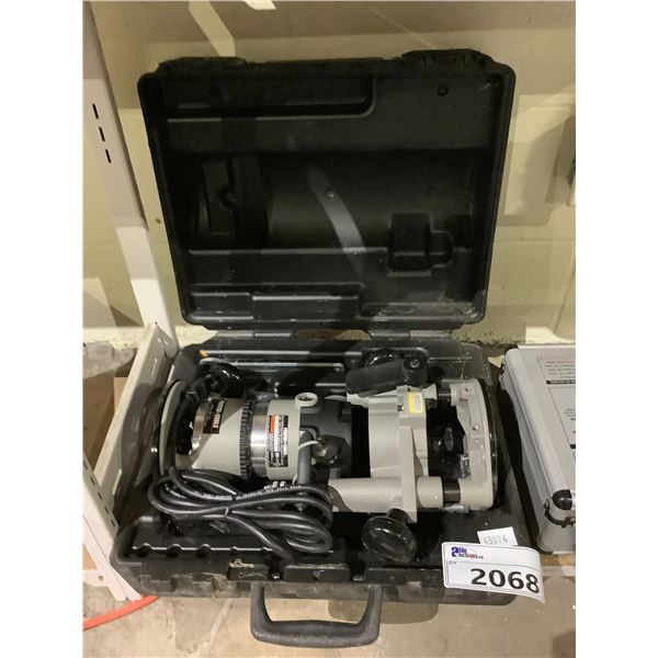 PORTER CABLE HEAVY DUTY ROUTER MODEL 690LR