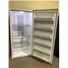 Image 2 : FRIGIDAIRE STANDING FREEZER