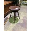 Image 1 : CLAW FOOT STOOL