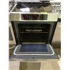 Image 2 : FRIGIDAIRE GALLERY STAINLESS STEEL ELECTRIC GLASS TOP STOVE