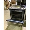 Image 2 : MAYTAG STAINLESS STEEL ELECTRIC GLASS TOP STOVE