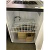 Image 2 : INSIGNIA BEER DISPENSER
