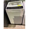 Image 1 : INSIGNIA PORTABLE TOP LOADING CLOTHES WASHER
