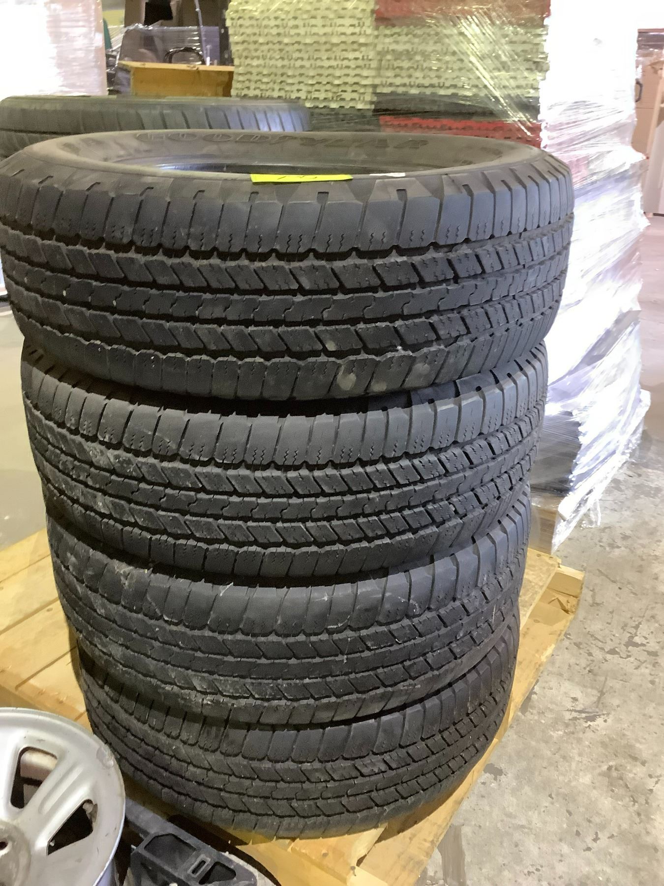 365 65 R18 SET OF 4 WRANGLER M+S P265/65R 18 TIRES