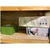 Image 2 : ASSORTED ITEMS INCLUDING; LIGHTS, PILLOWS & MORE