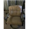 Image 2 : OUTDOOR PATIO TABLE WITH 6 CHAIRS (REQUIRES CLEANING)