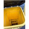 Image 2 : ROLLING WASTE BIN