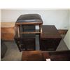 Image 2 : Coffee Table Lot