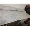 Image 2 : Large Area Rug
