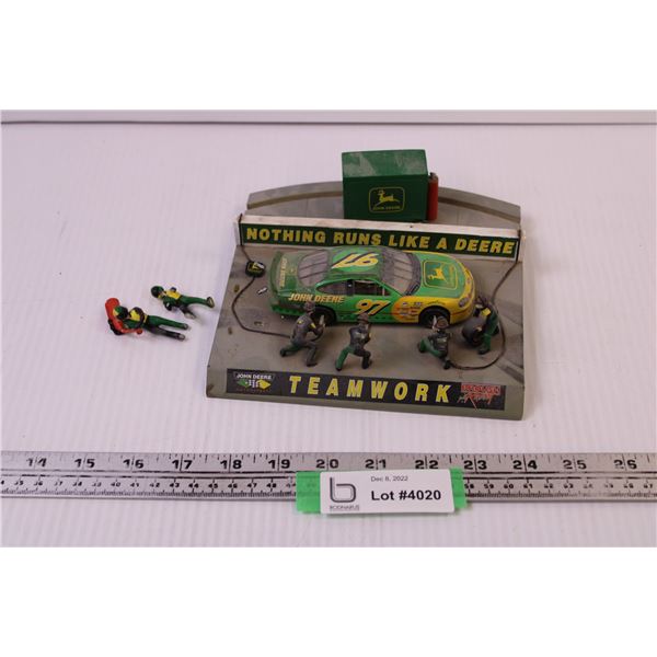 John Deere Racing Diorama