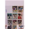 Image 2 : Binder w/ 8 Sleeves of 1970’s and 80's Hockey Cards