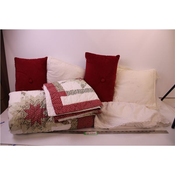 *Double Bed Bedding Set (includes Quilt w/ Matching Pillow Covers, Bed Skirt, and 4 Decorative Pillo