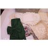 Image 7 : Assorted Linens and Doilies
