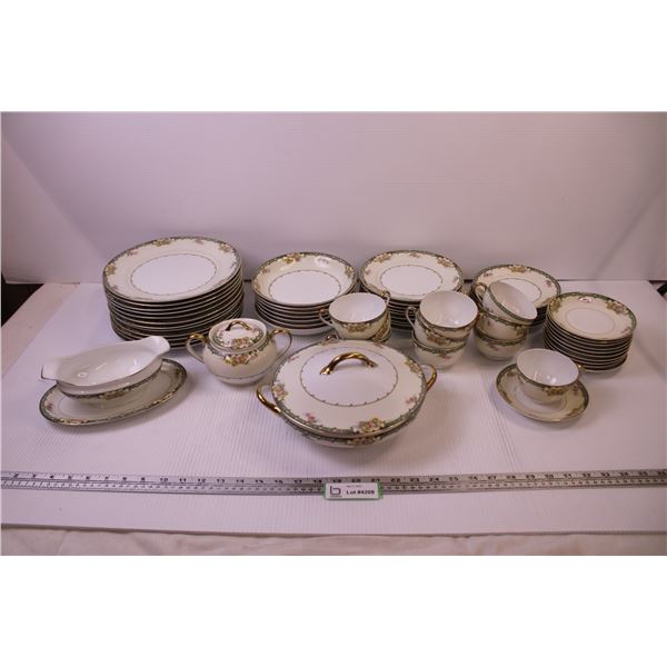 Set of Estelle Noritake China in Green and Cream (12-Dinner Plates, 7-Bread Plates, 9-Dessert Plates